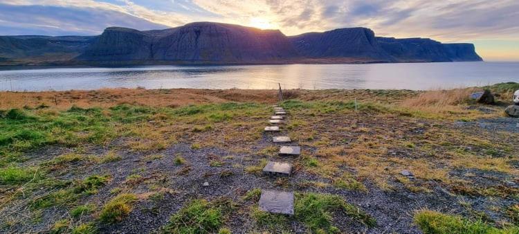 Vila Kirkjubraut - Church Street Talknafjordur Exteriér fotografie