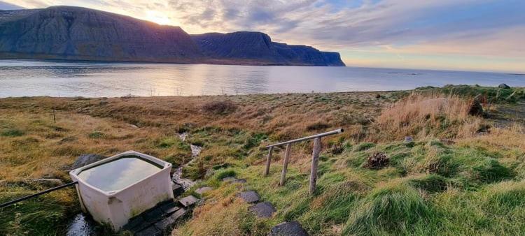 Vila Kirkjubraut - Church Street Talknafjordur Exteriér fotografie